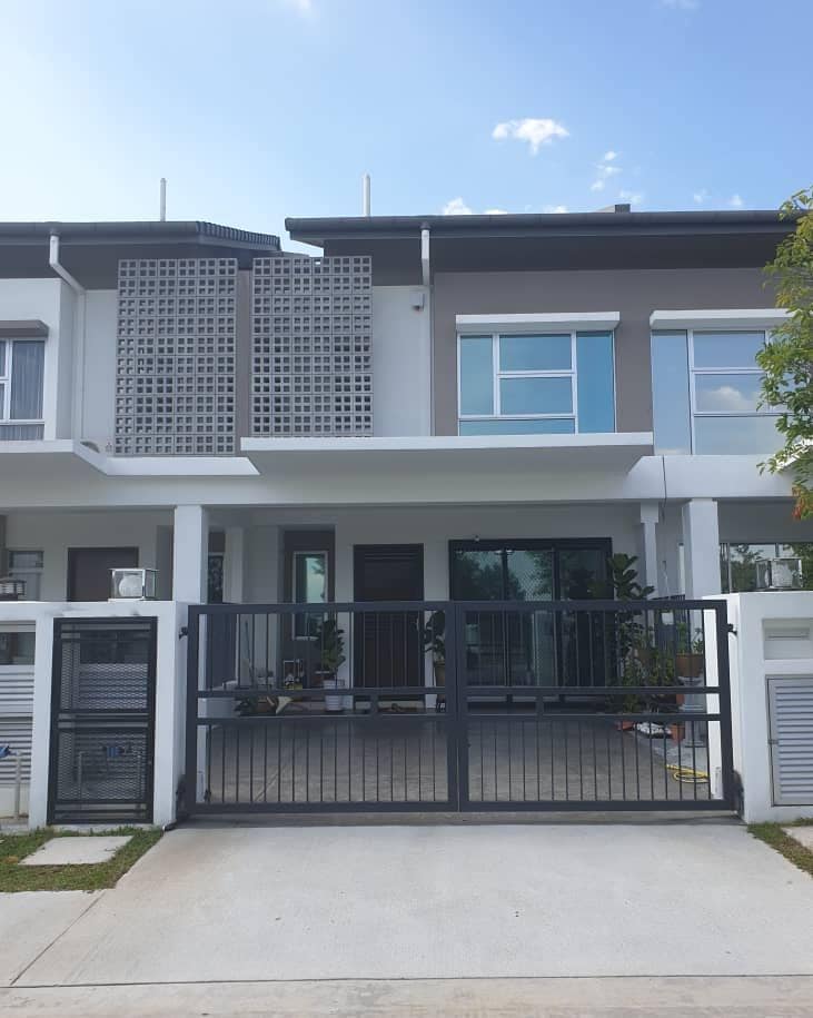 Brand New Non Bumi End Lot 2 Storey Bandar Rimbayu BSP, Telok